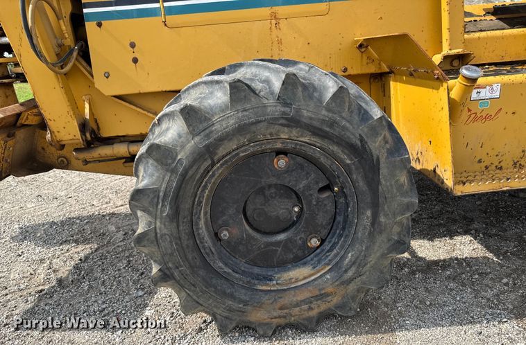 image for item EM2299 1997 Vermeer V8550 trencher