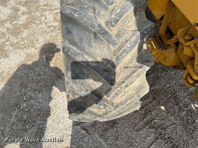 image for item EM2299 1997 Vermeer V8550 trencher