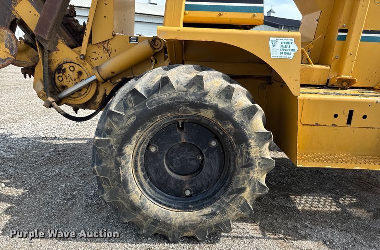 image for item EM2299 1997 Vermeer V8550 trencher