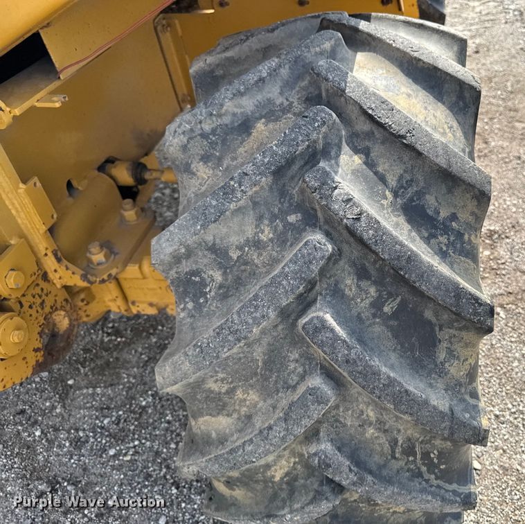 image for item EM2299 1997 Vermeer V8550 trencher