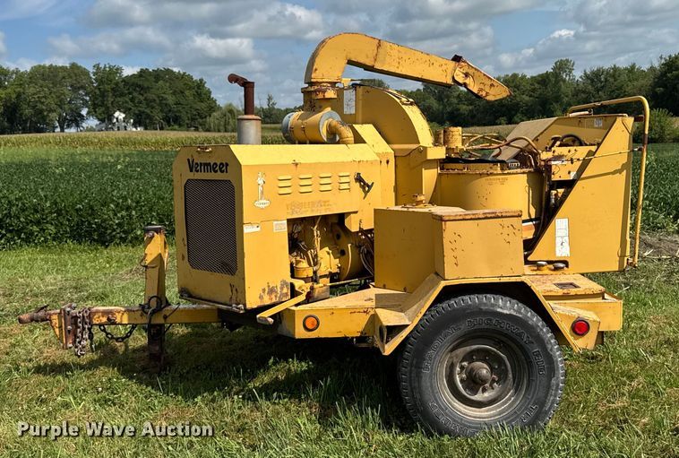 image for item EM2301 1992 Vermeer 1250 wood chipper