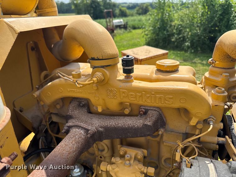 image for item EM2301 1992 Vermeer 1250 wood chipper