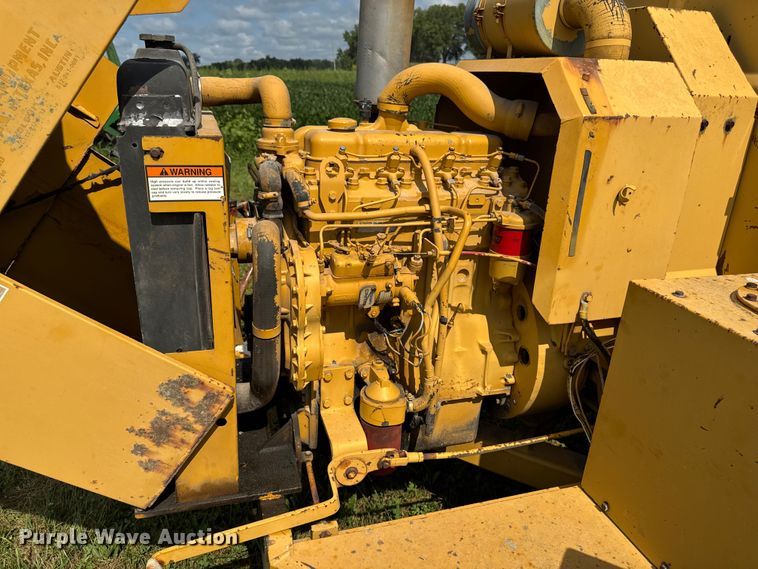 image for item EM2301 1992 Vermeer 1250 wood chipper