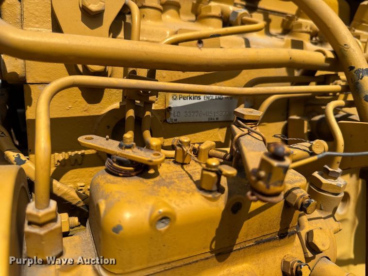 image for item EM2301 1992 Vermeer 1250 wood chipper