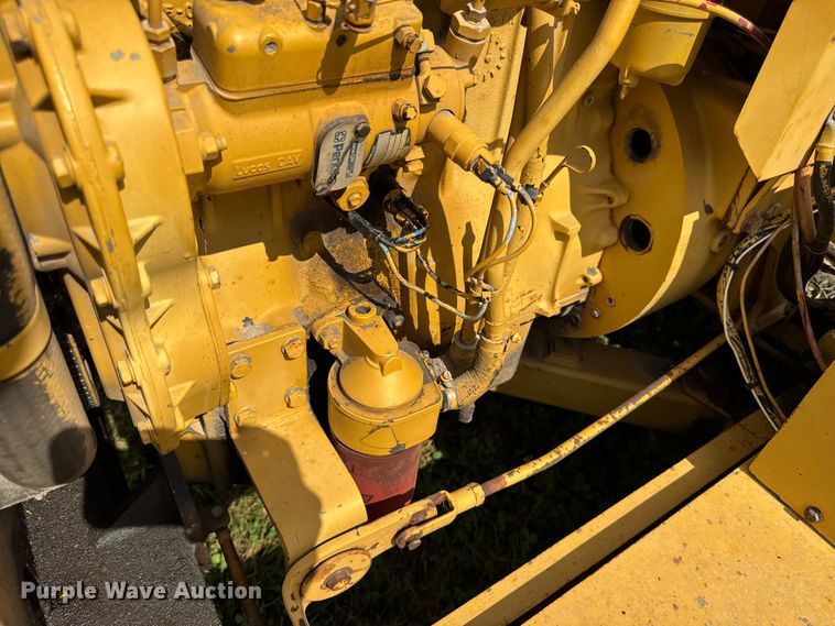 image for item EM2301 1992 Vermeer 1250 wood chipper