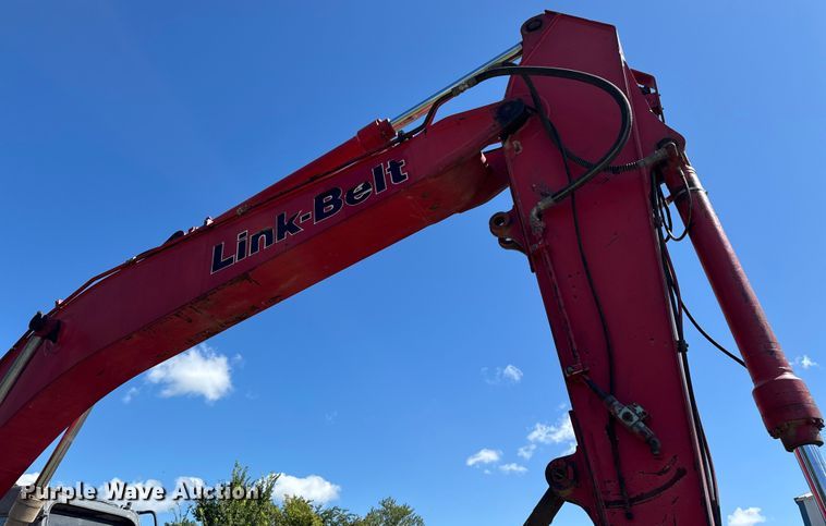 image for item EM2321 2002 Link-Belt 210LX excavator