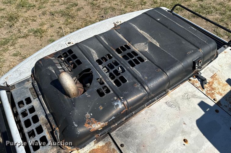 image for item EM2321 2002 Link-Belt 210LX excavator