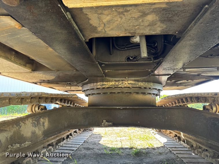 image for item EM2321 2002 Link-Belt 210LX excavator