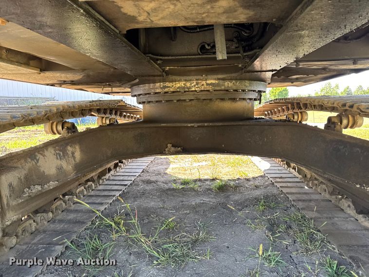 image for item EM2321 2002 Link-Belt 210LX excavator