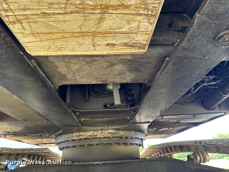 image for item EM2321 2002 Link-Belt 210LX excavator