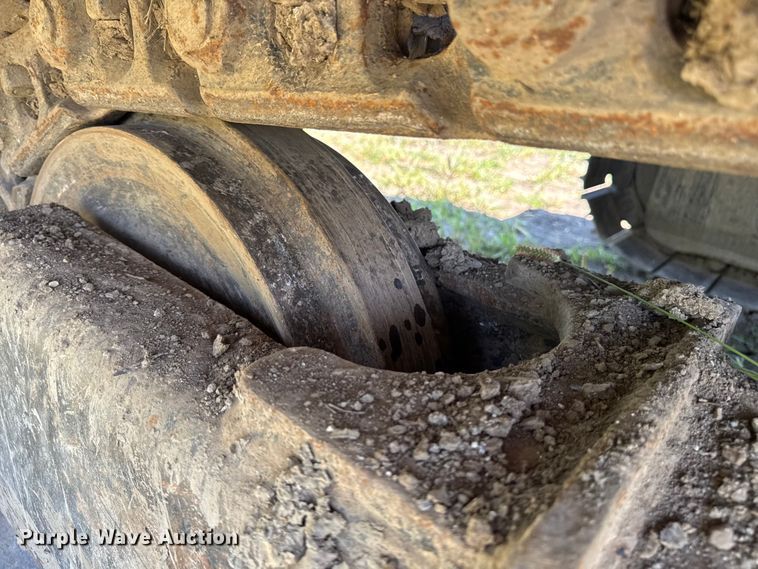 image for item EM2321 2002 Link-Belt 210LX excavator