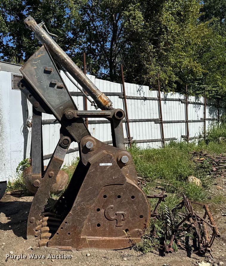 image for item EM2323 CP SK270-4 Kobelco excavator bucket