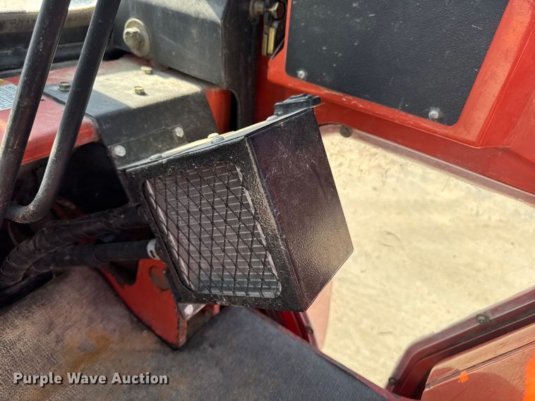 image for item EM2325 Nissan 110 forklift