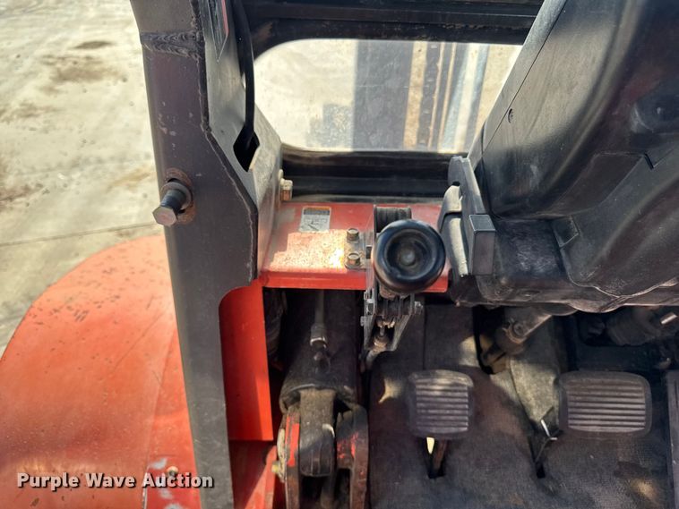 image for item EM2325 Nissan 110 forklift