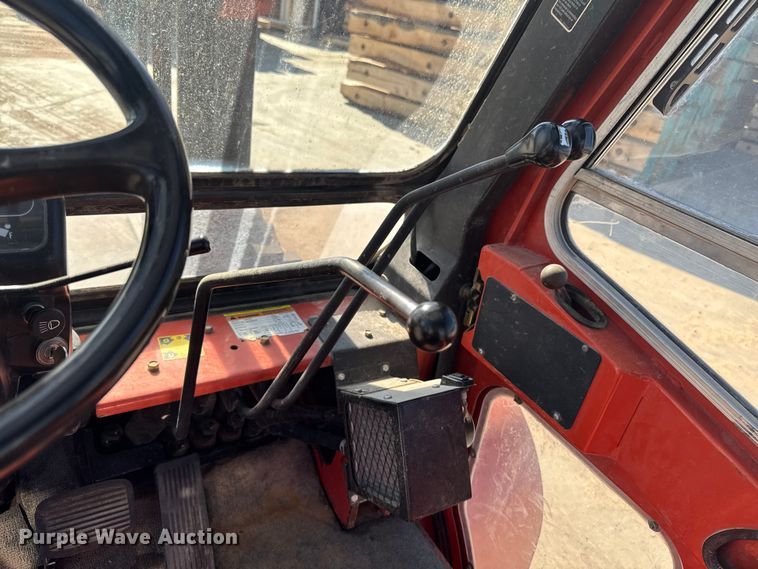 image for item EM2325 Nissan 110 forklift