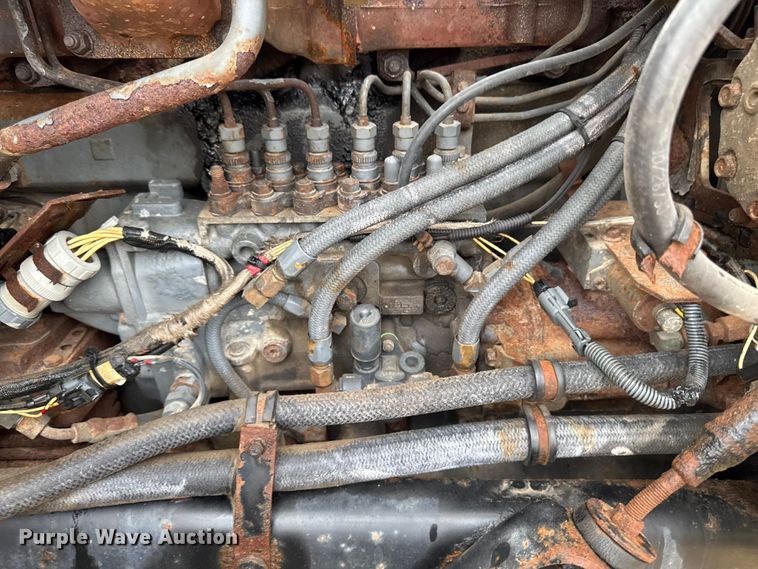 image for item EM2331 1994 Mack CH613 semi truck