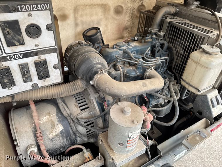 image for item EM2337 2014 Wacker Neuson LTN8 light plant