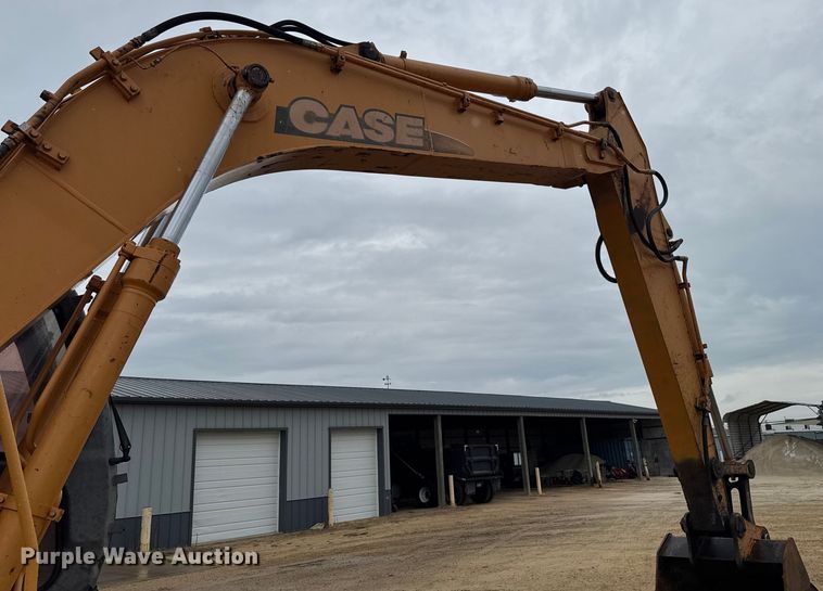 image for item EM2340 2002 Case CX160 excavator