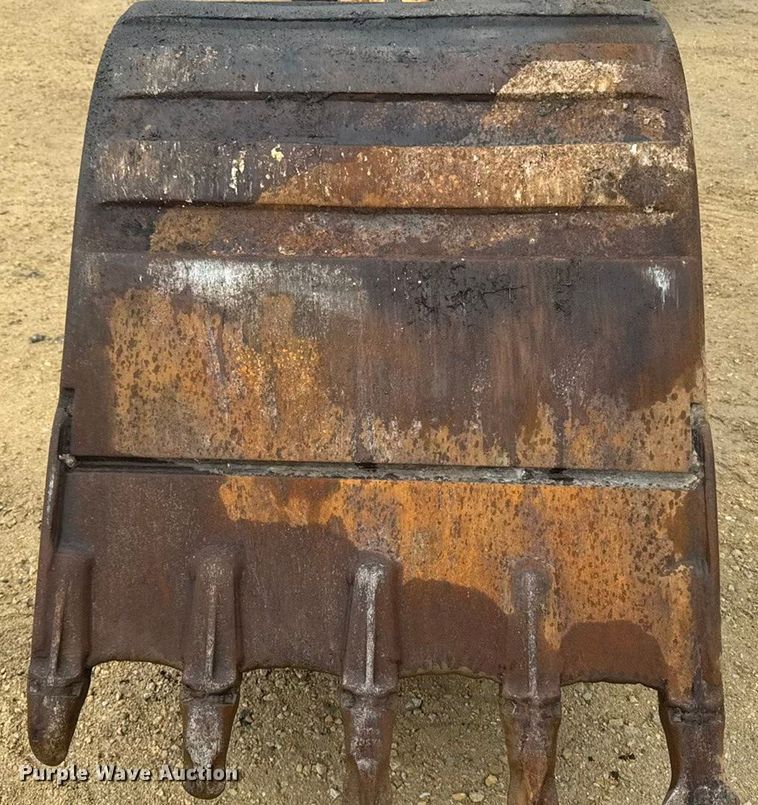 image for item EM2340 2002 Case CX160 excavator