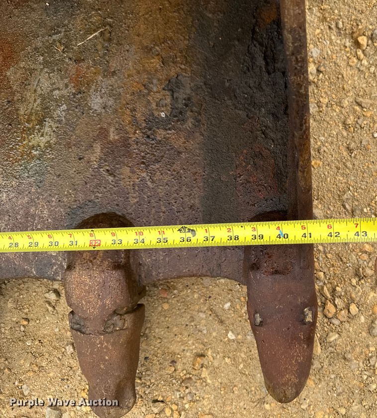 image for item EM2340 2002 Case CX160 excavator