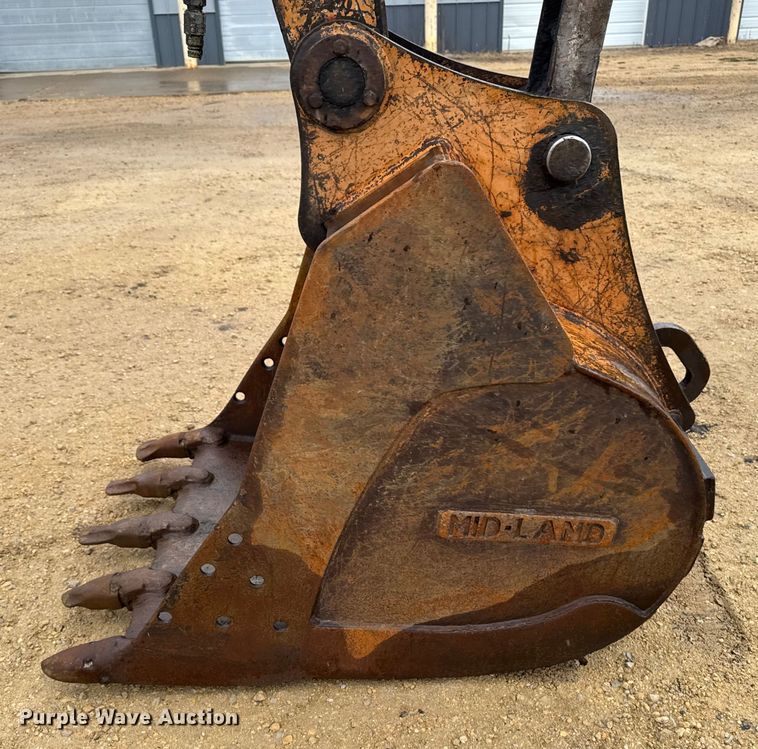 image for item EM2340 2002 Case CX160 excavator