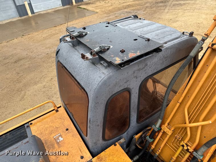 image for item EM2340 2002 Case CX160 excavator