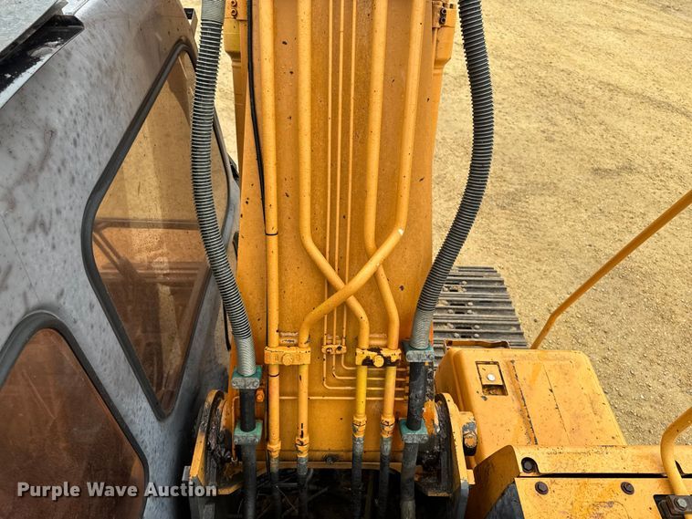 image for item EM2340 2002 Case CX160 excavator