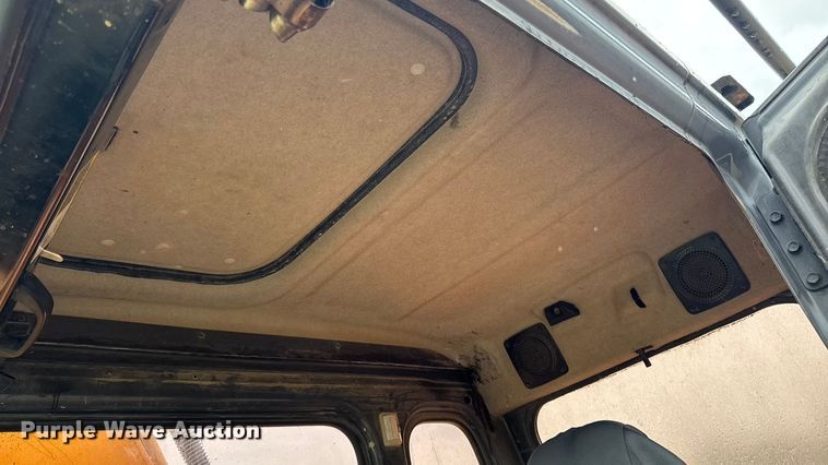 image for item EM2340 2002 Case CX160 excavator