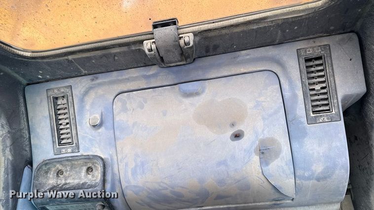 image for item EM2340 2002 Case CX160 excavator