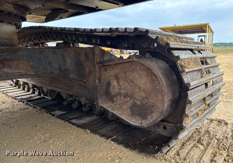 image for item EM2340 2002 Case CX160 excavator