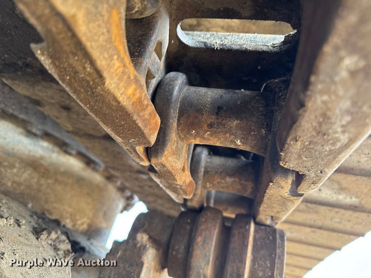 image for item EM2340 2002 Case CX160 excavator