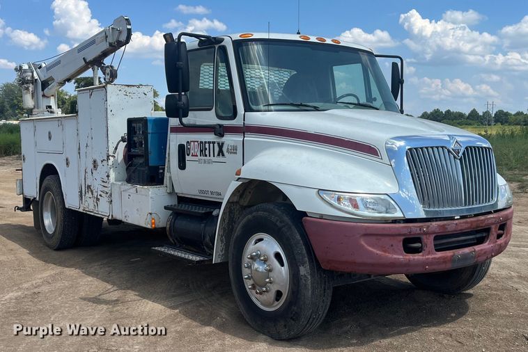 image for item EN5521 2007 International 4300 utility / service truck