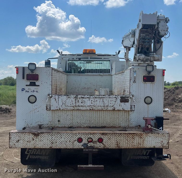 image for item EN5521 2007 International 4300 utility / service truck