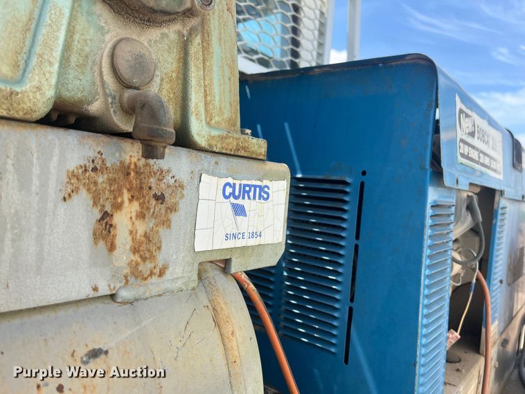 image for item EN5521 2007 International 4300 utility / service truck