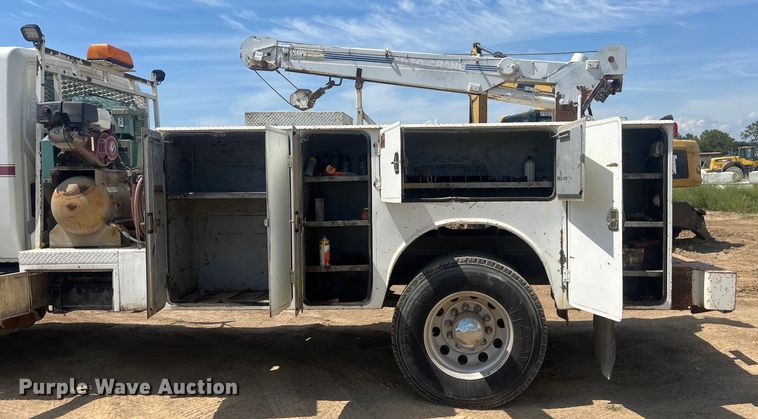 image for item EN5521 2007 International 4300 utility / service truck