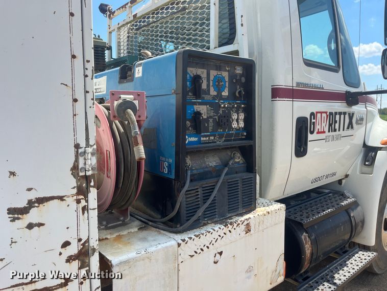 image for item EN5521 2007 International 4300 utility / service truck