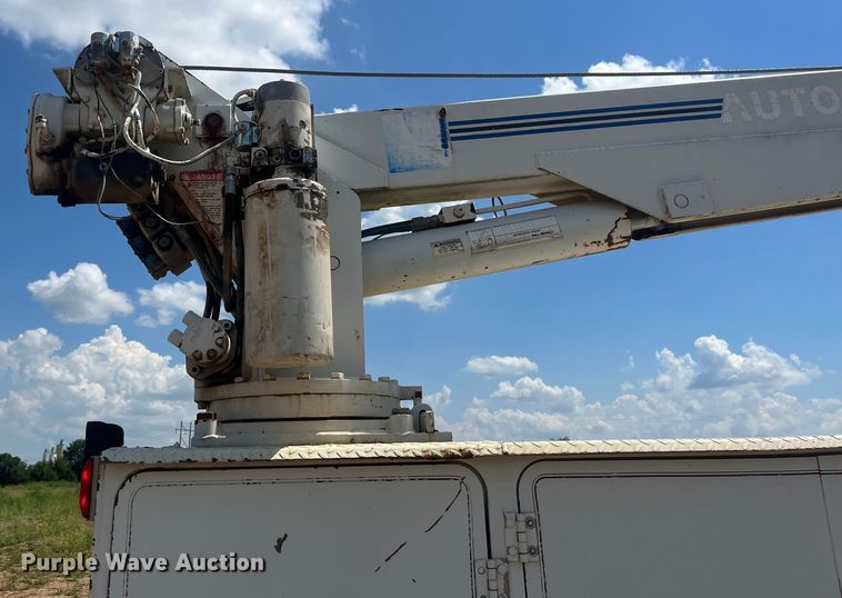 image for item EN5521 2007 International 4300 utility / service truck