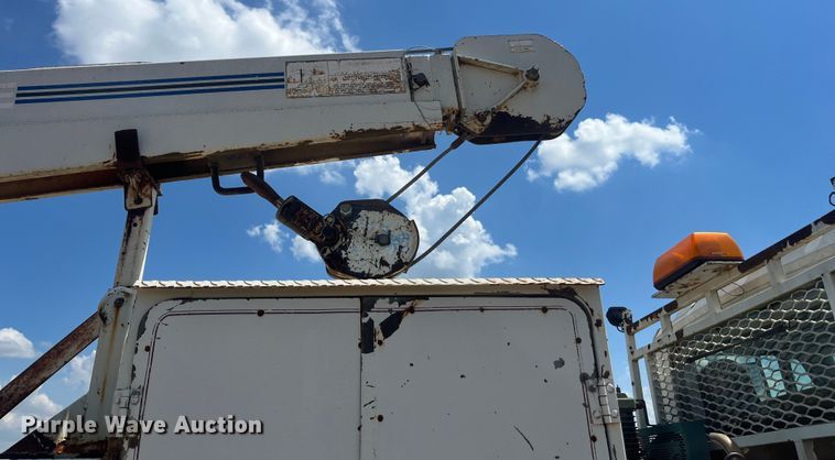 image for item EN5521 2007 International 4300 utility / service truck