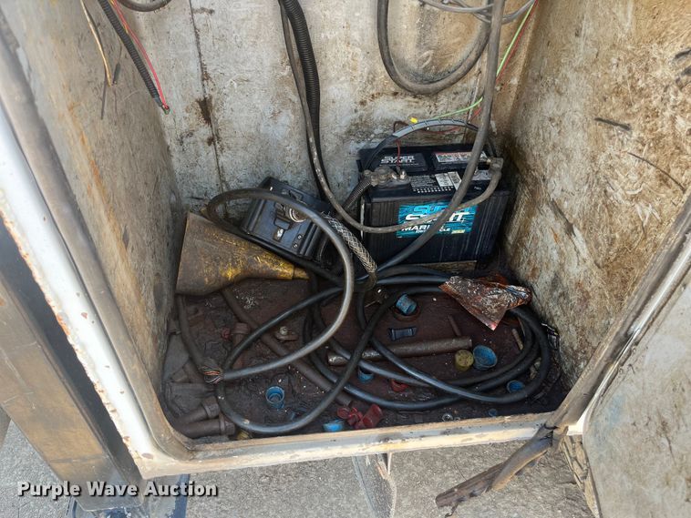 image for item EN5521 2007 International 4300 utility / service truck