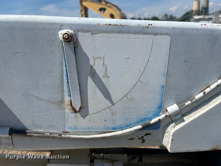 image for item EN5521 2007 International 4300 utility / service truck