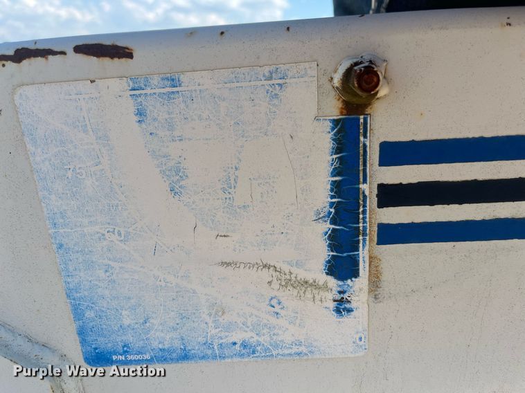 image for item EN5521 2007 International 4300 utility / service truck