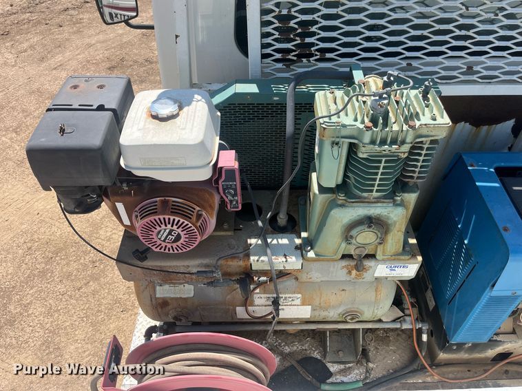 image for item EN5521 2007 International 4300 utility / service truck