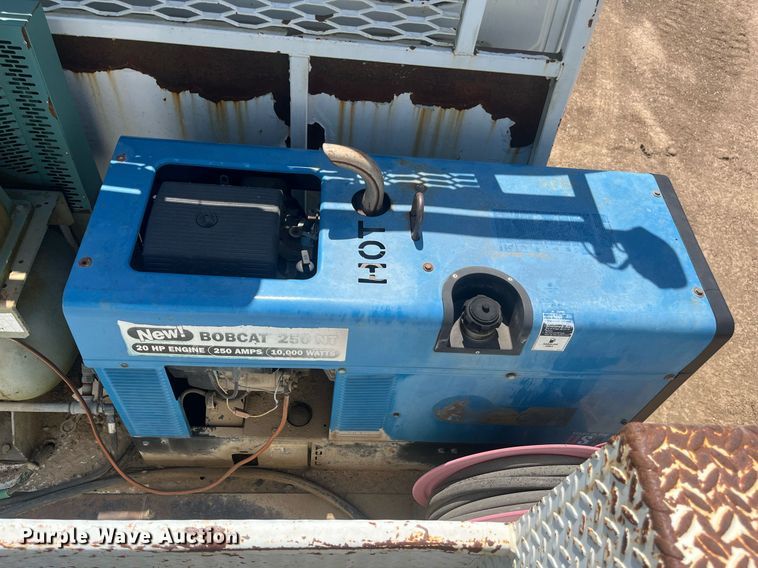 image for item EN5521 2007 International 4300 utility / service truck