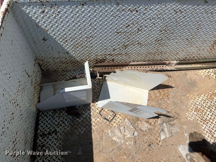 image for item EN5521 2007 International 4300 utility / service truck