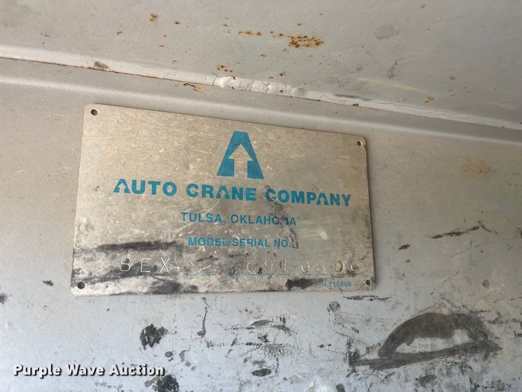 image for item EN5521 2007 International 4300 utility / service truck