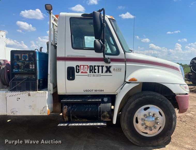 image for item EN5521 2007 International 4300 utility / service truck