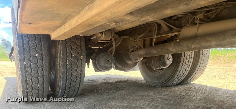 image for item EN5521 2007 International 4300 utility / service truck