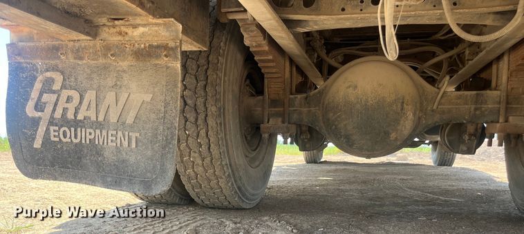 image for item EN5521 2007 International 4300 utility / service truck