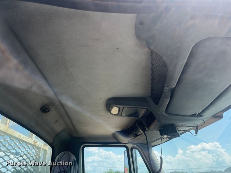 image for item EN5521 2007 International 4300 utility / service truck