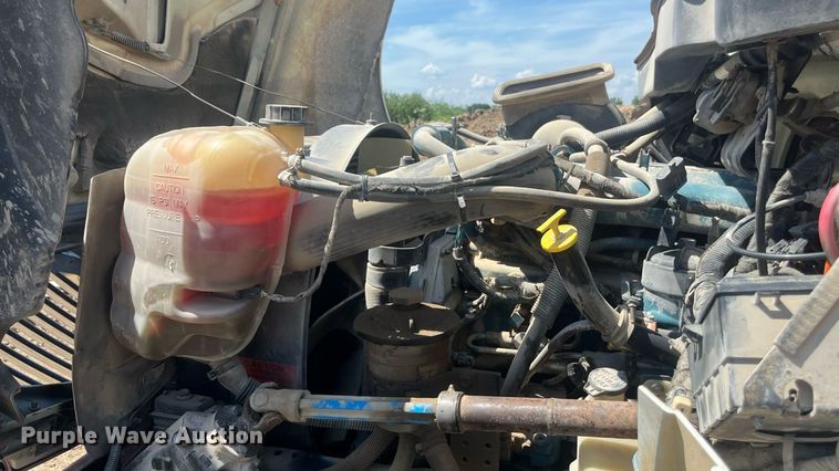 image for item EN5521 2007 International 4300 utility / service truck